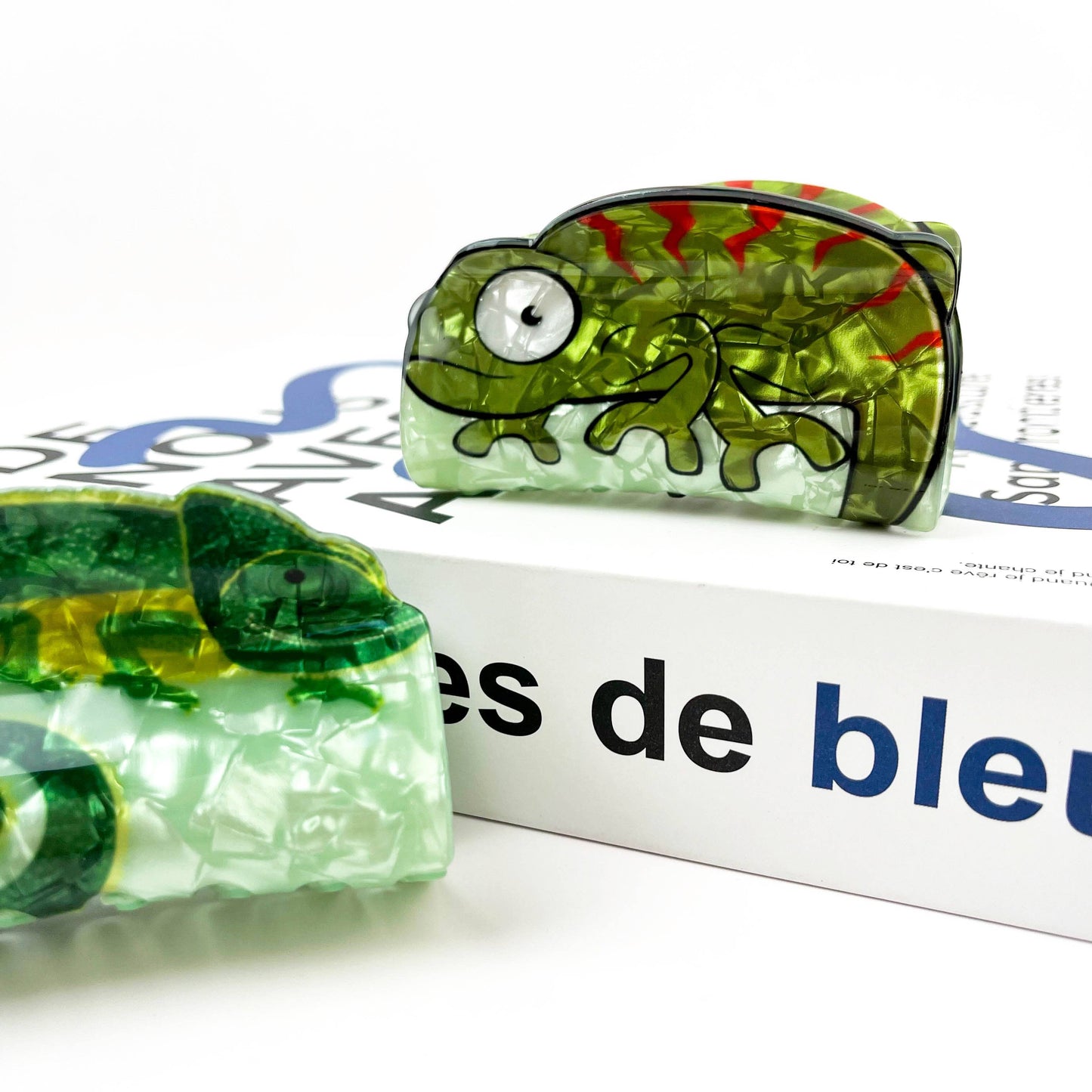 TheDivaSoap - Green Lizard Hair Claw Clip: Red-backed lizard