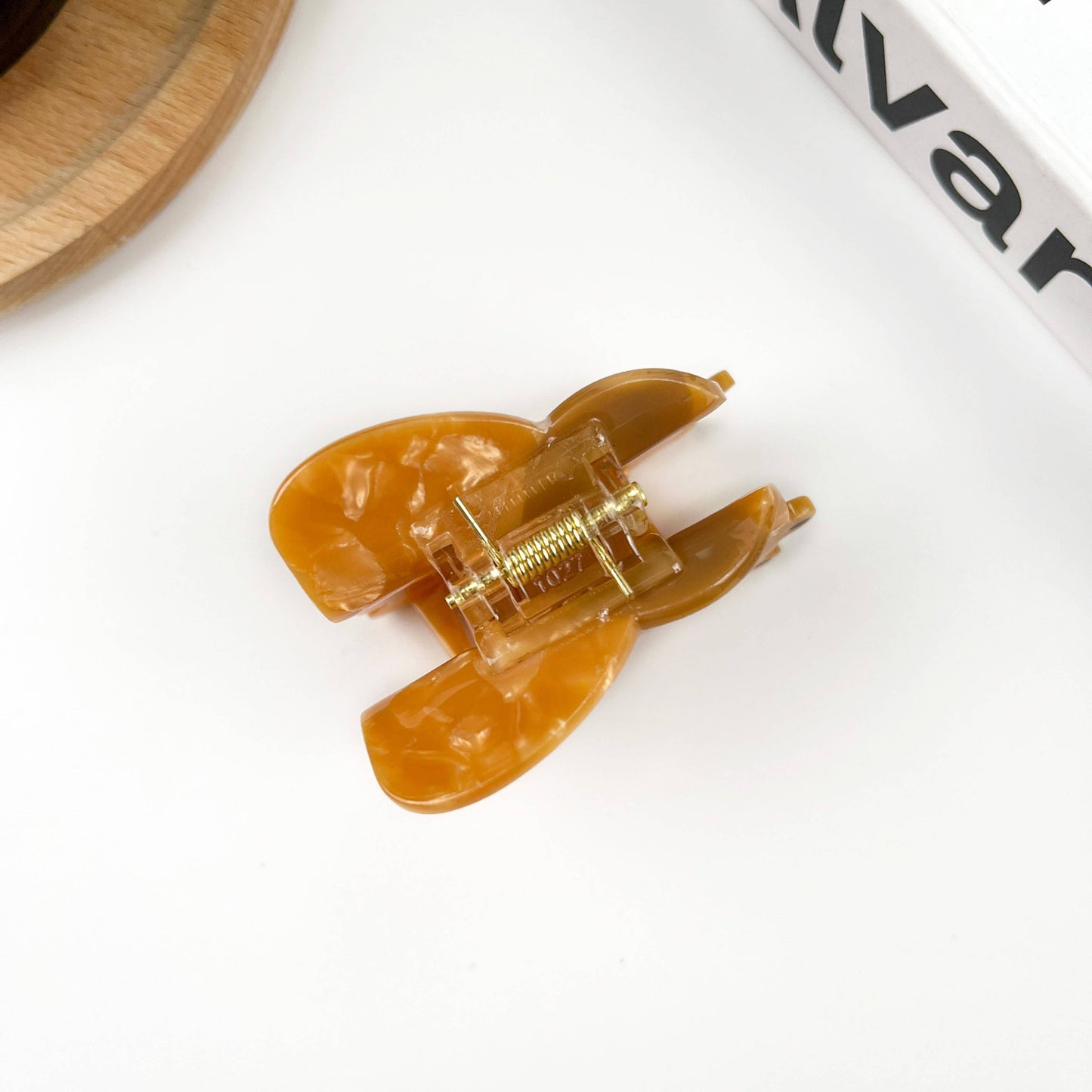 TheDivaSoap - Cute Capybara Hair Clip,Animal Claw Clip