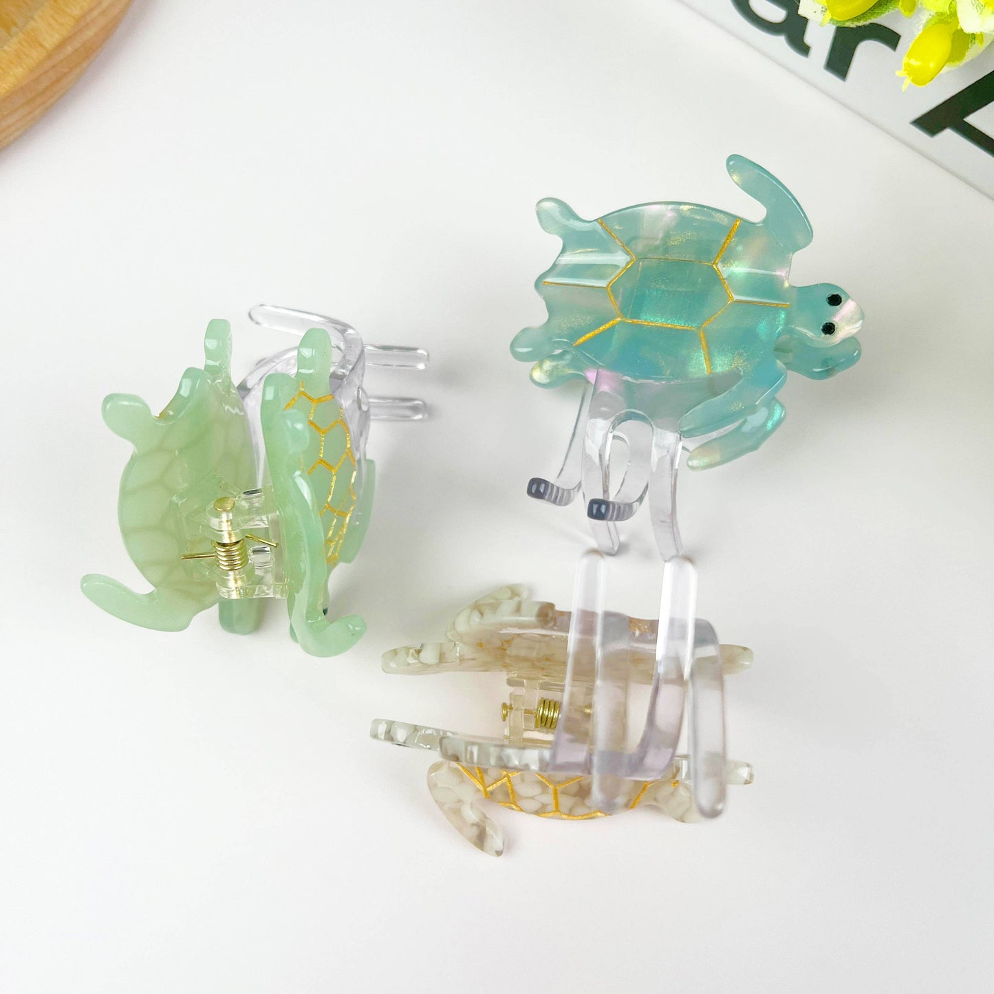 TheDivaSoap - Blue Turtle Claw Clip,Animal Hair Clip: Large