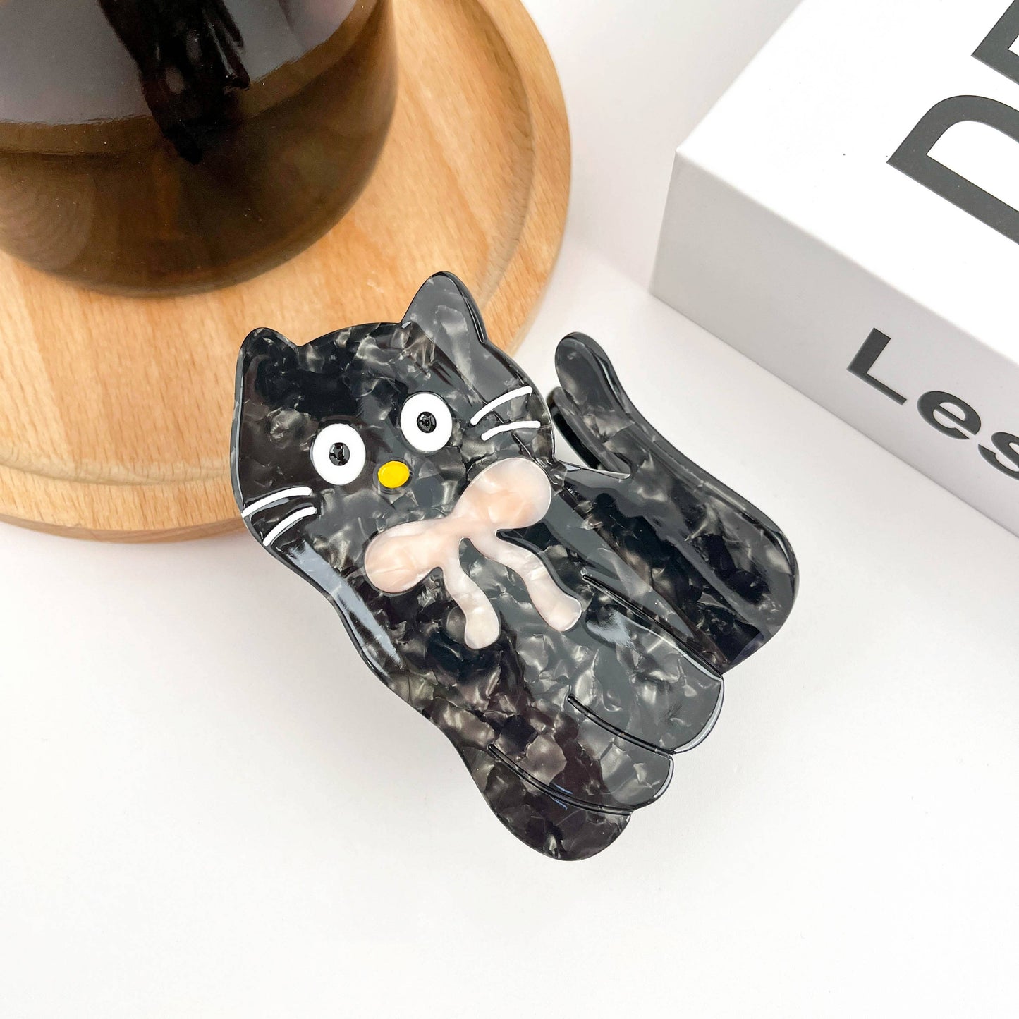 TheDivaSoap - Tilt Head Cat Hair Clip, Acetate Claw Clip: White