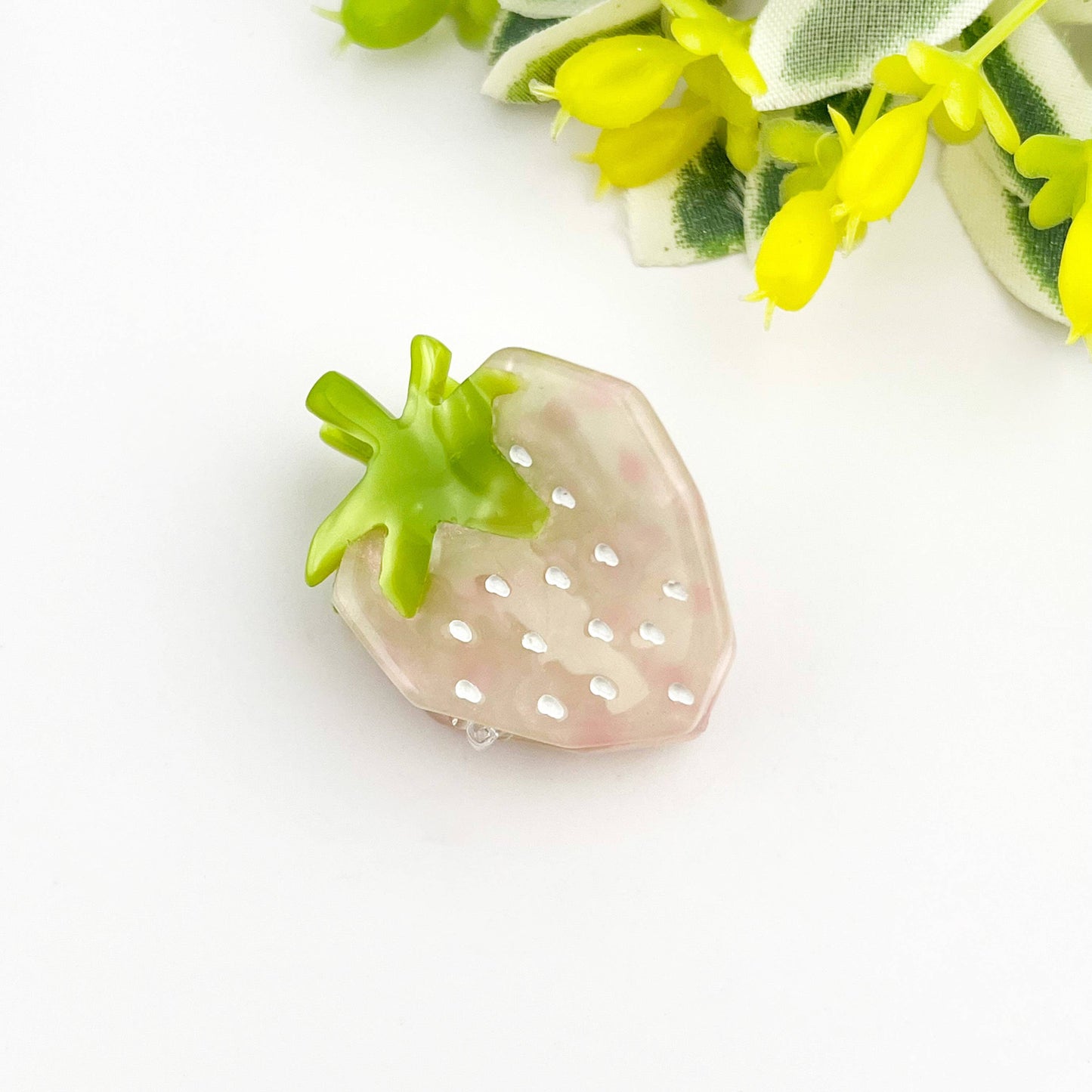 TheDivaSoap - Cartoon Strawberry Hair Claw Clip,Fruit Hair Clip: Red