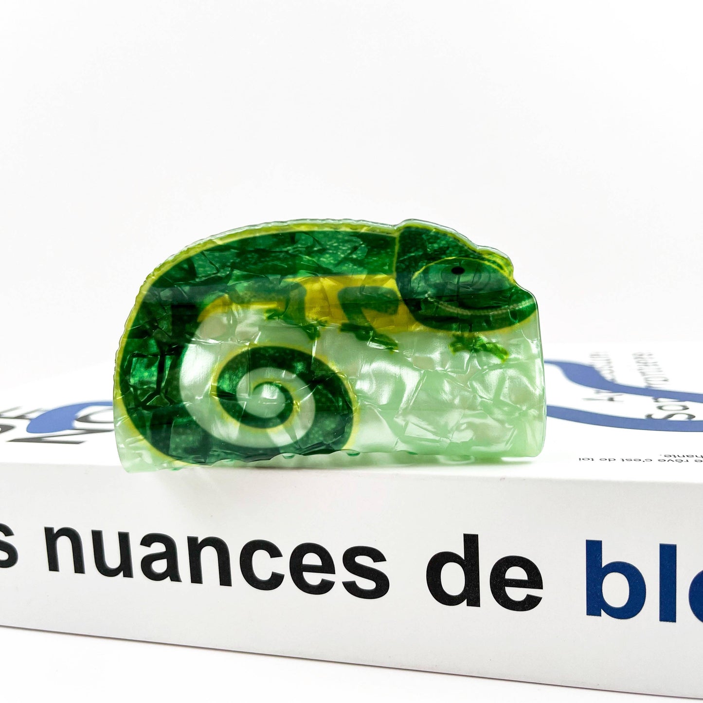 TheDivaSoap - Green Lizard Hair Claw Clip: Red-backed lizard