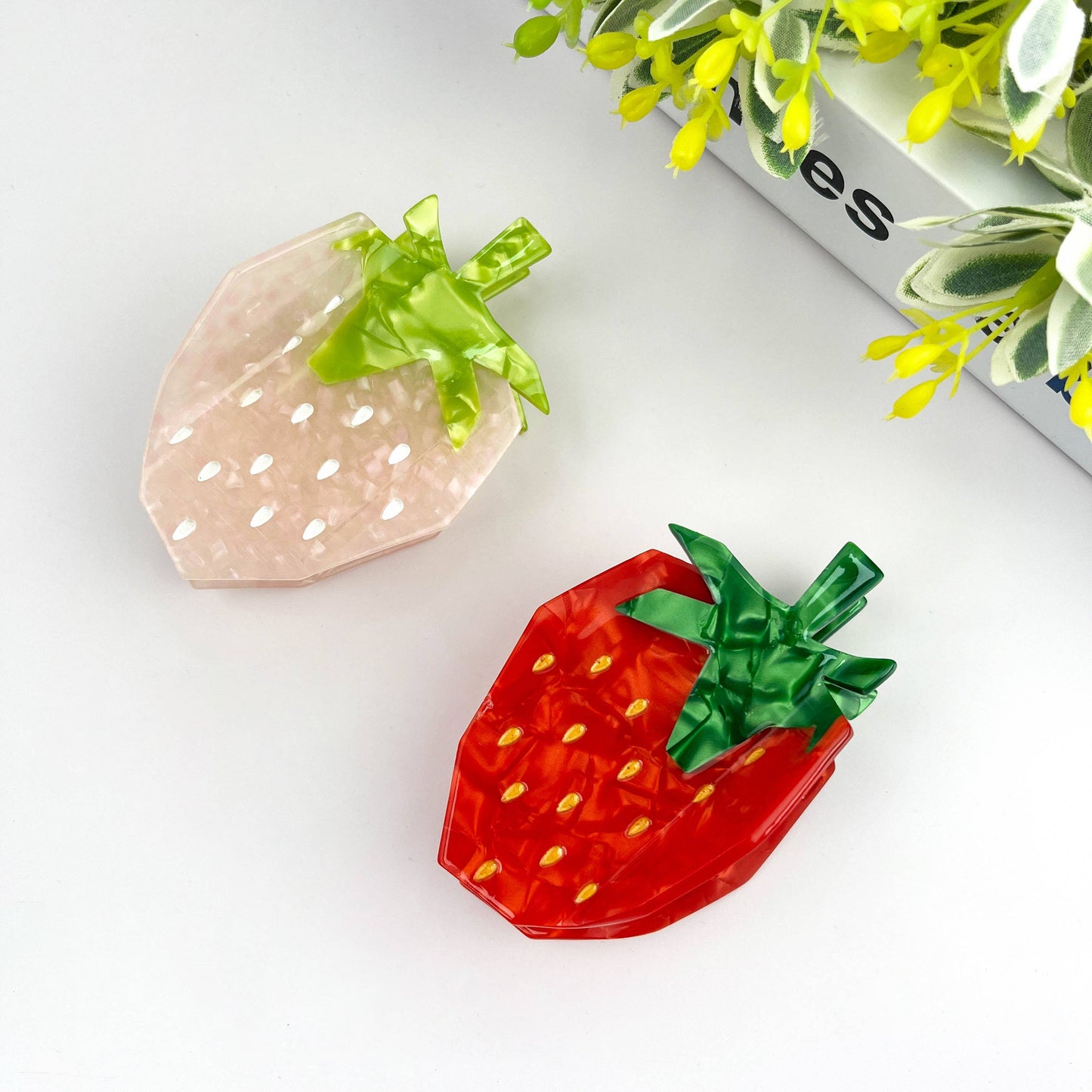 TheDivaSoap - Cartoon Strawberry Hair Claw Clip,Fruit Hair Clip: Red