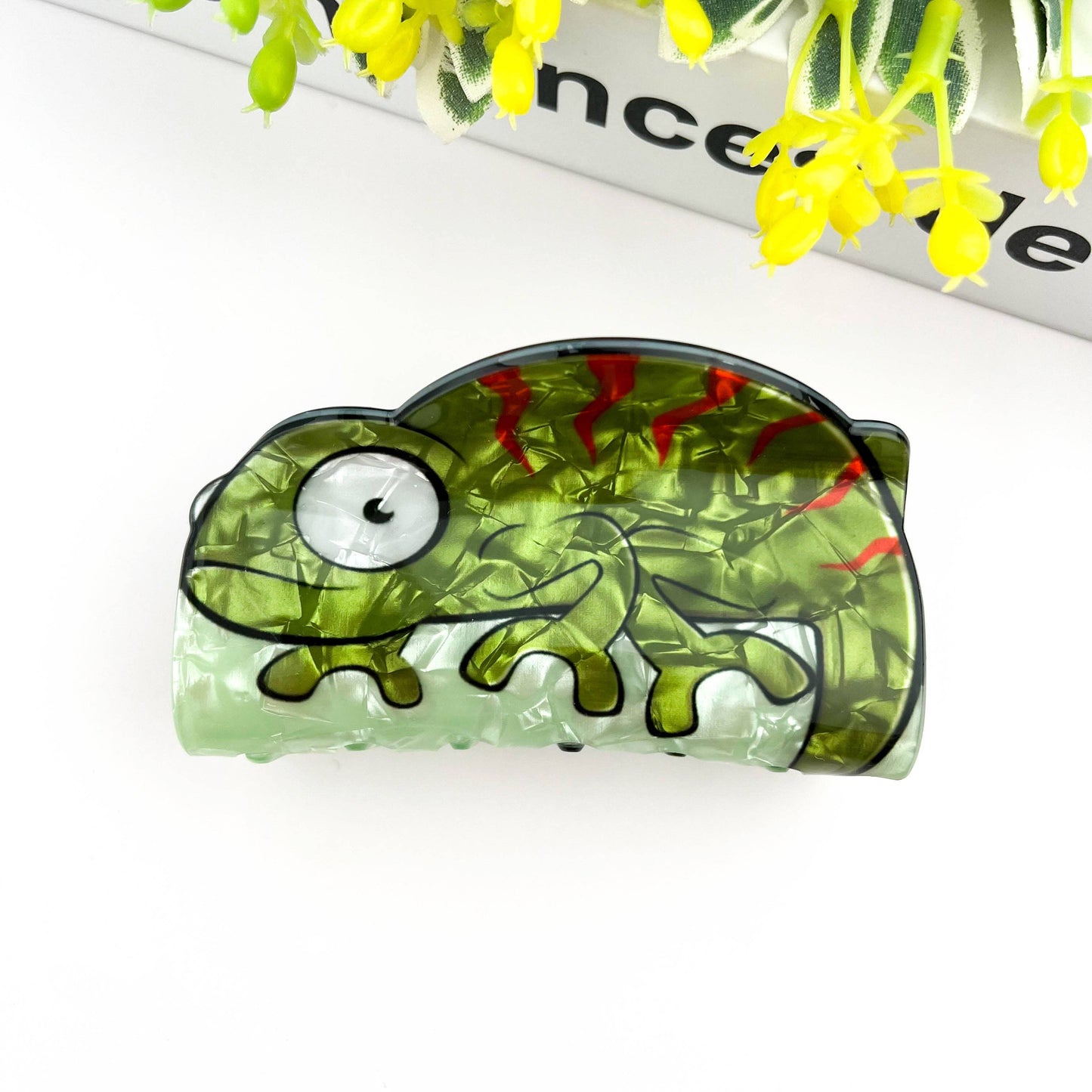 TheDivaSoap - Green Lizard Hair Claw Clip: Red-backed lizard