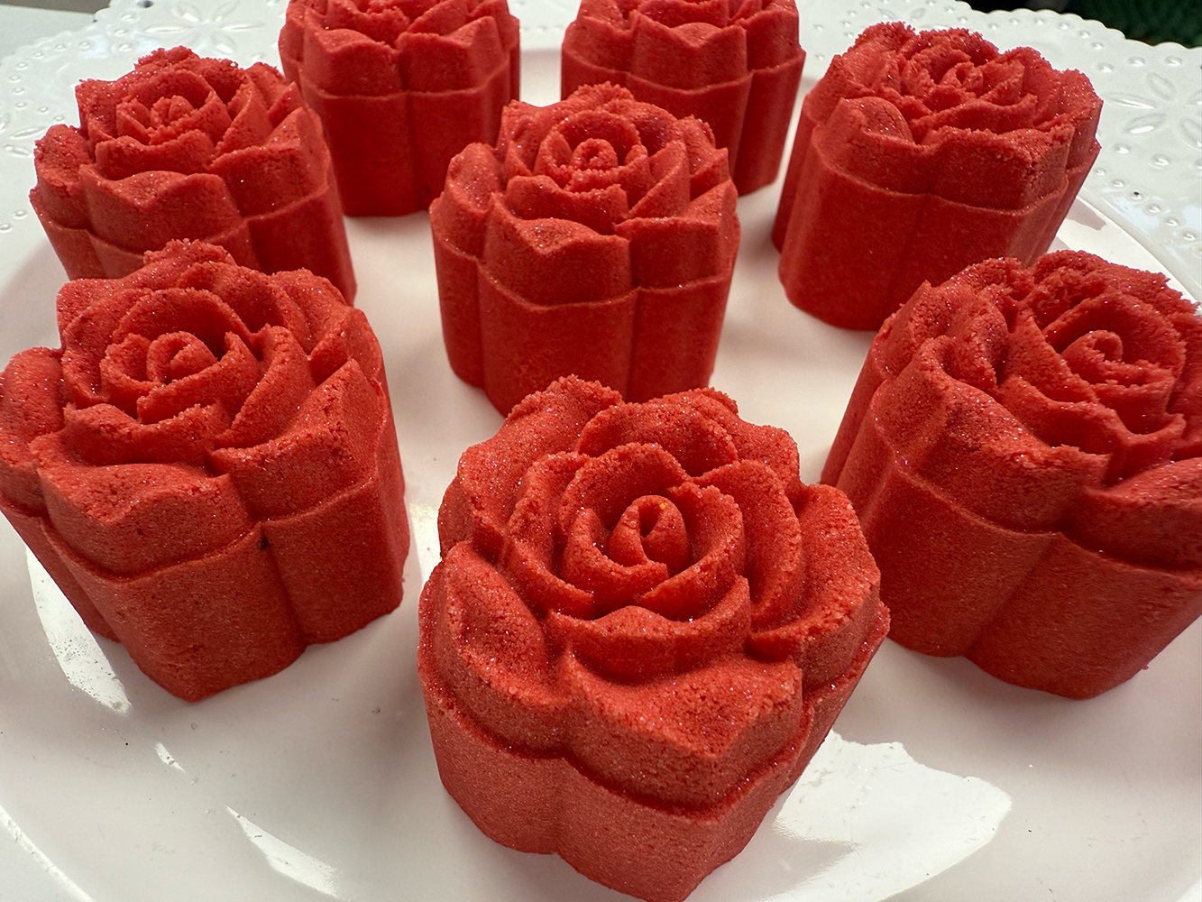 Poppy & Thyme - Rose Mini Bath Bomb