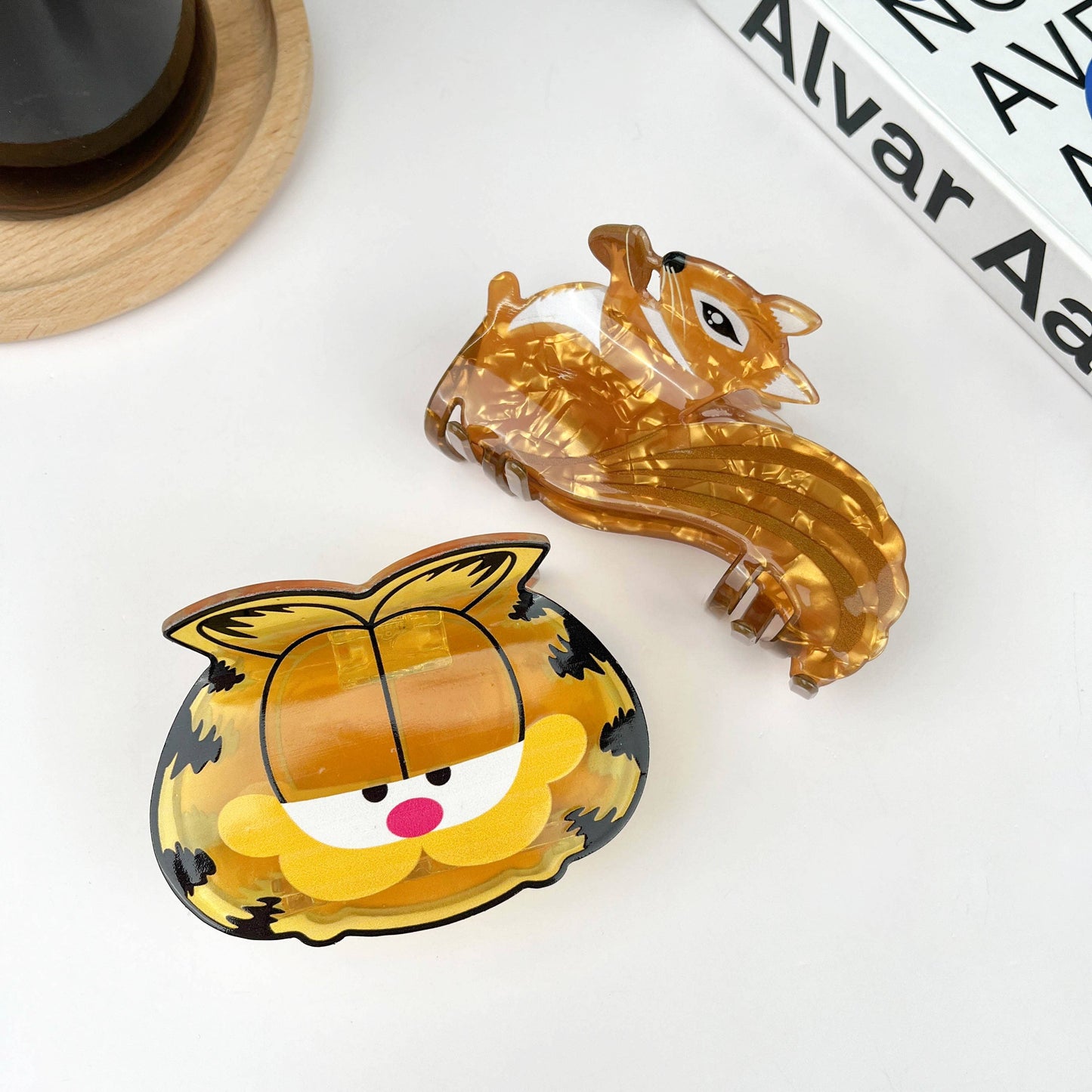TheDivaSoap - Squirrel Hair Claw,Cute Cat Hair Clip: Squirrel