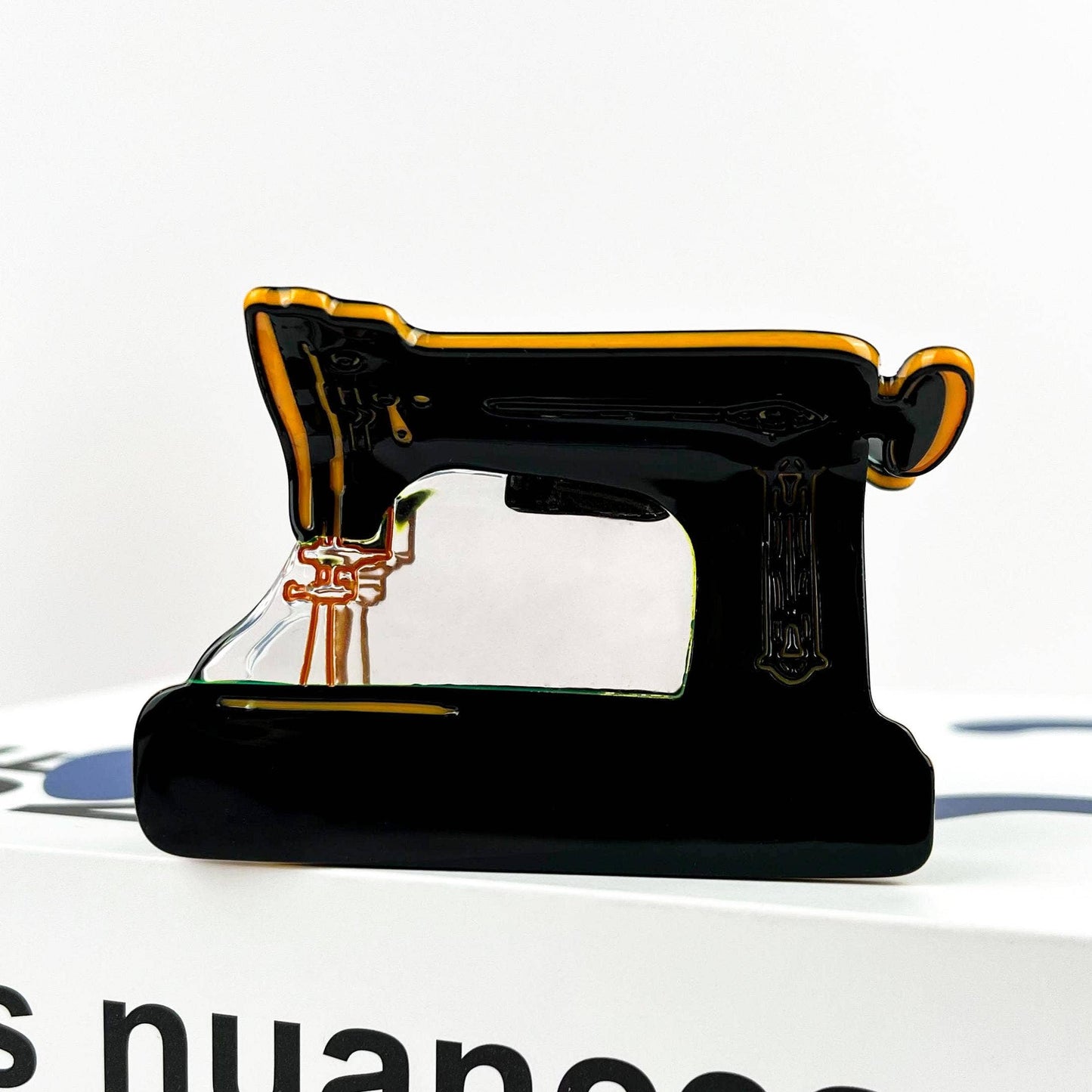 TheDivaSoap - Sewing Machine Acetate Claw Clip, Souvenir Hair Clip