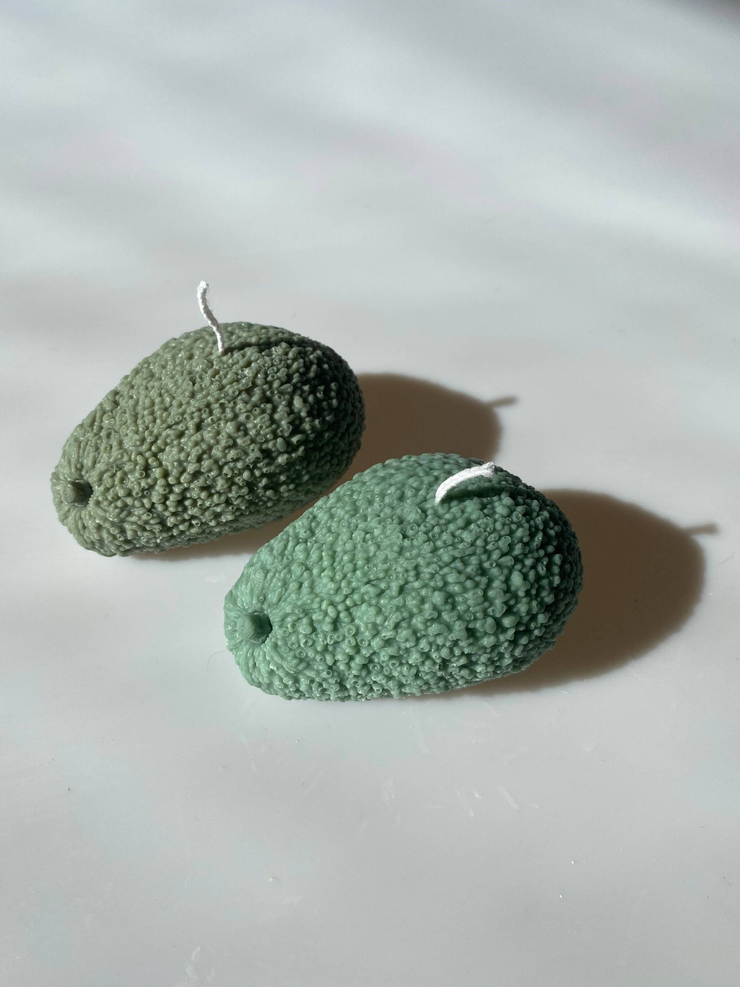 Scandles - Avocado Candle: Green / Sea Salt & Orchid / Single Avo