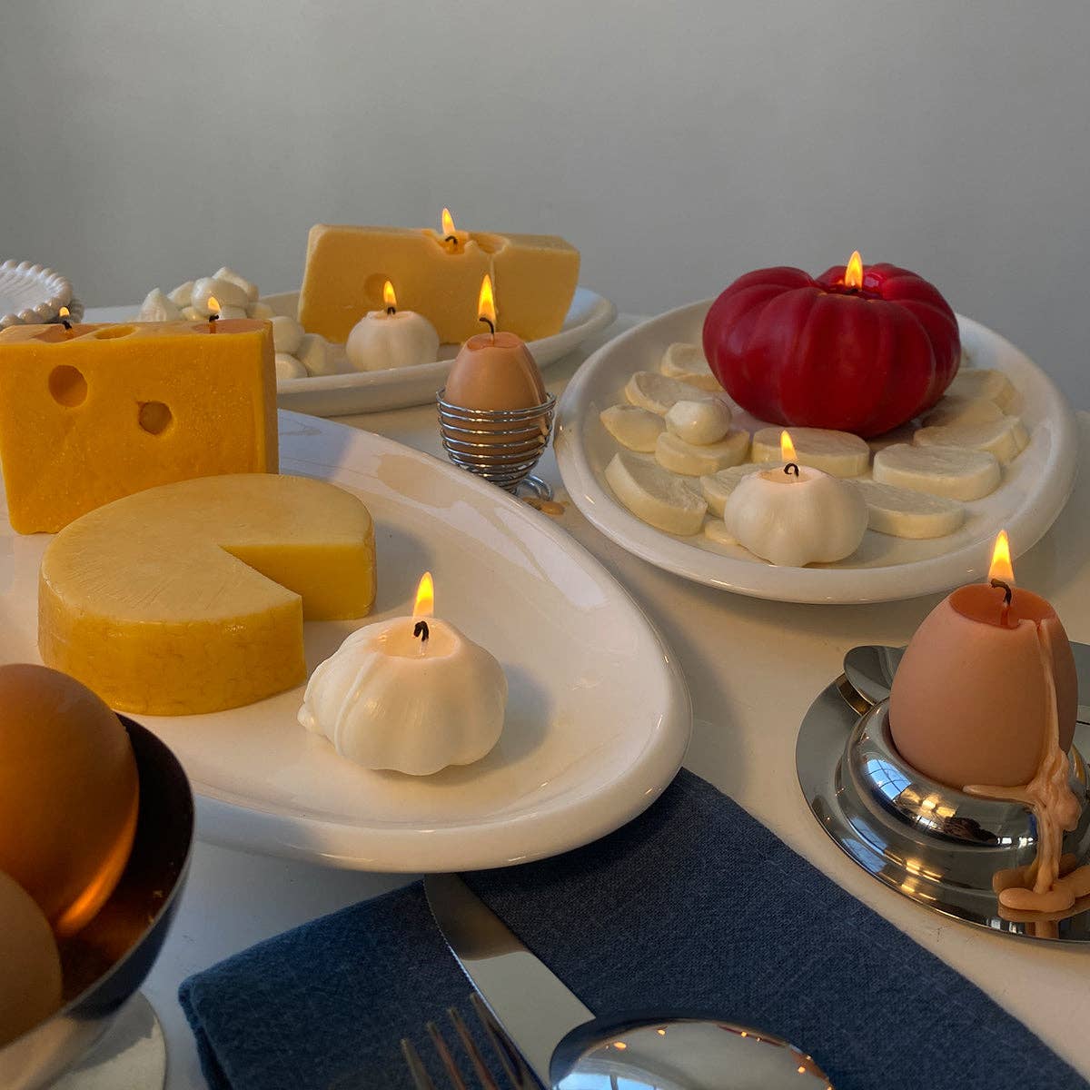 The Remontant Swiss Cheese Candle - Thumbnail 5