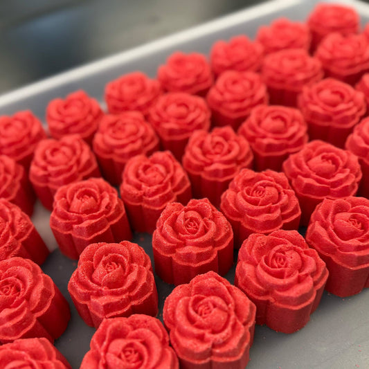 Poppy & Thyme - Rose Mini Bath Bomb