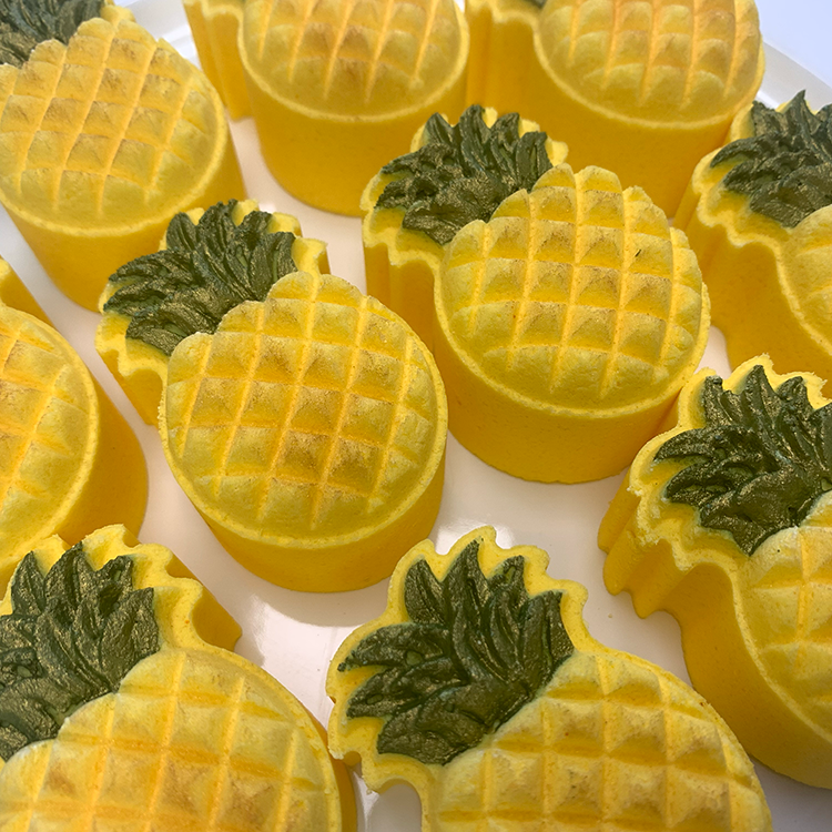 Poppy & Thyme - Pineapple Mini Bath Bomb