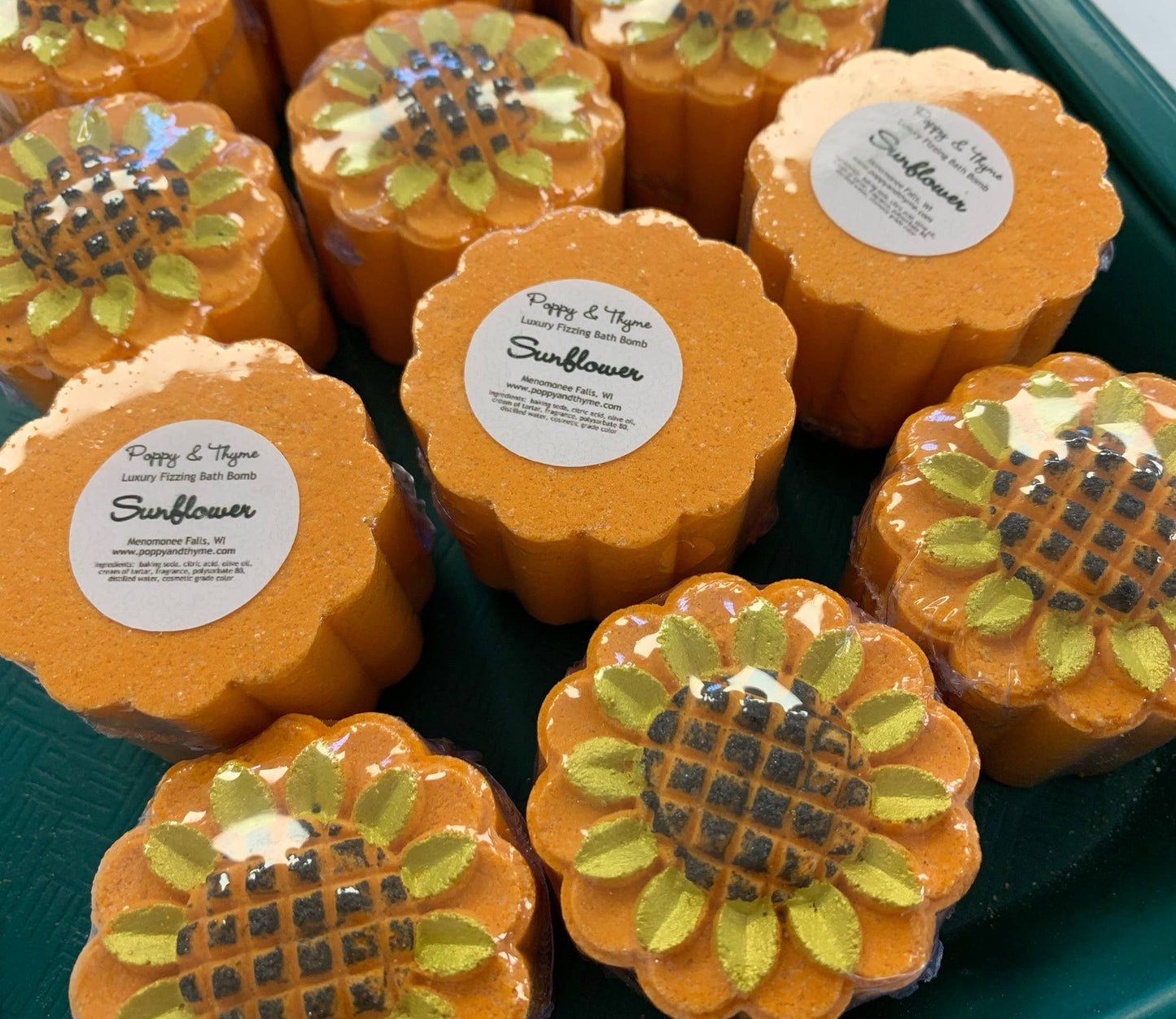 Poppy & Thyme - Sunflower Mini Bath Bomb
