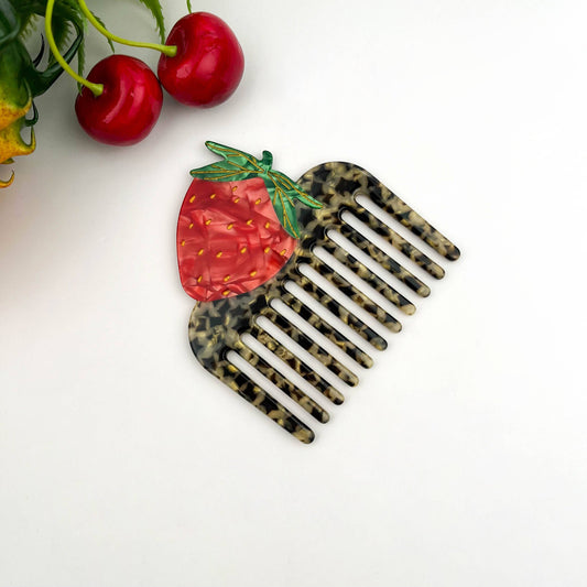 TheDivaSoap - Fruit Acetate Hair Comb, Cherry, Lemon & Strawberry Designs: Strawberry