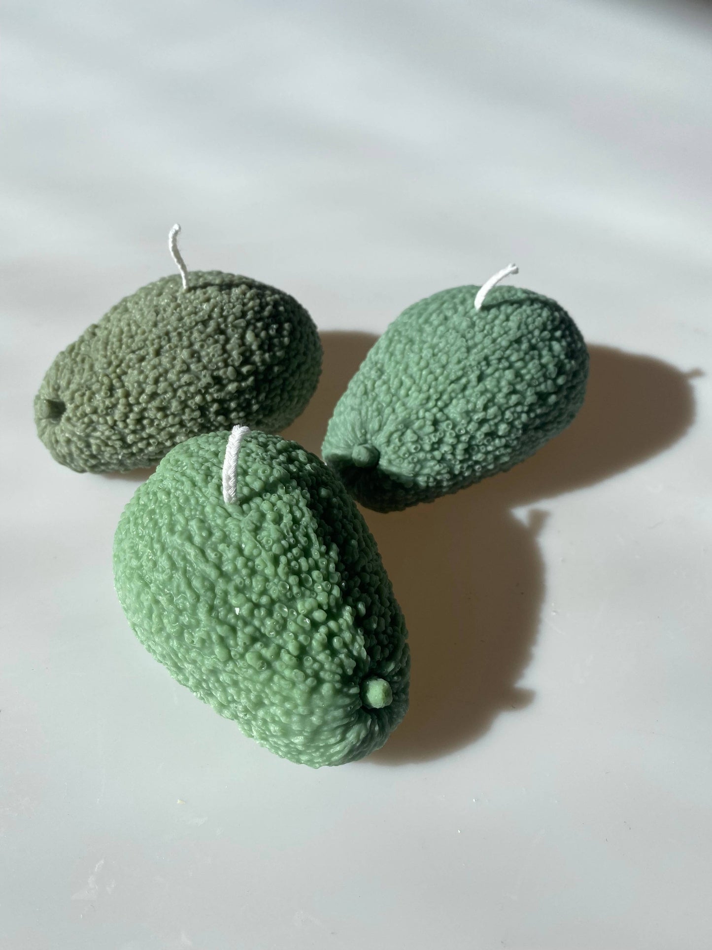 Scandles - Avocado Candle: Green / Sea Salt & Orchid / Single Avo