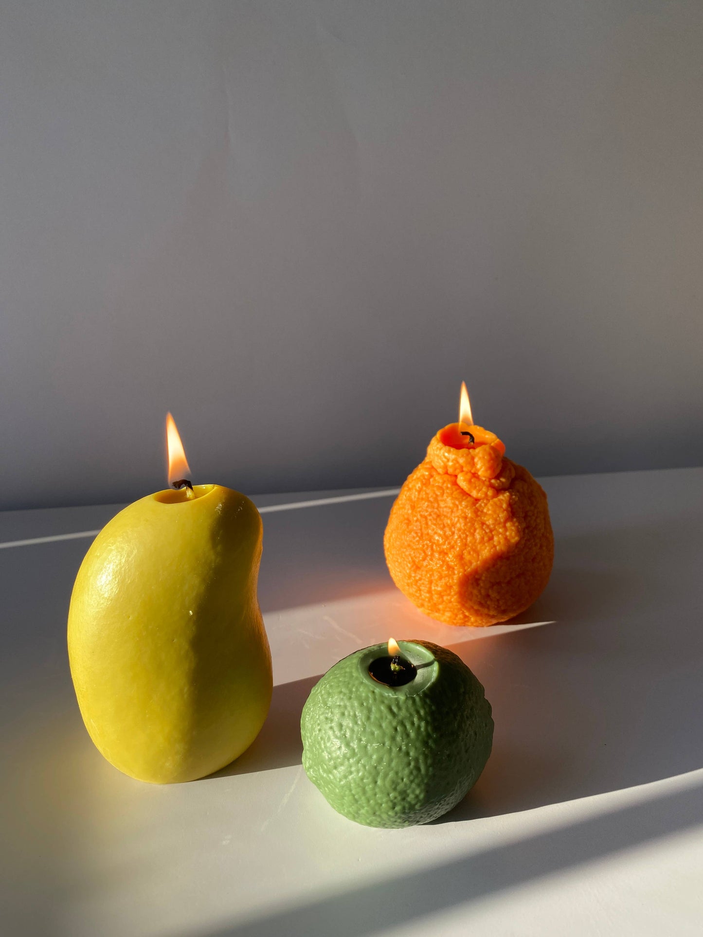 Scandles - Mango Candle: Yellow / Mango / Single Mango