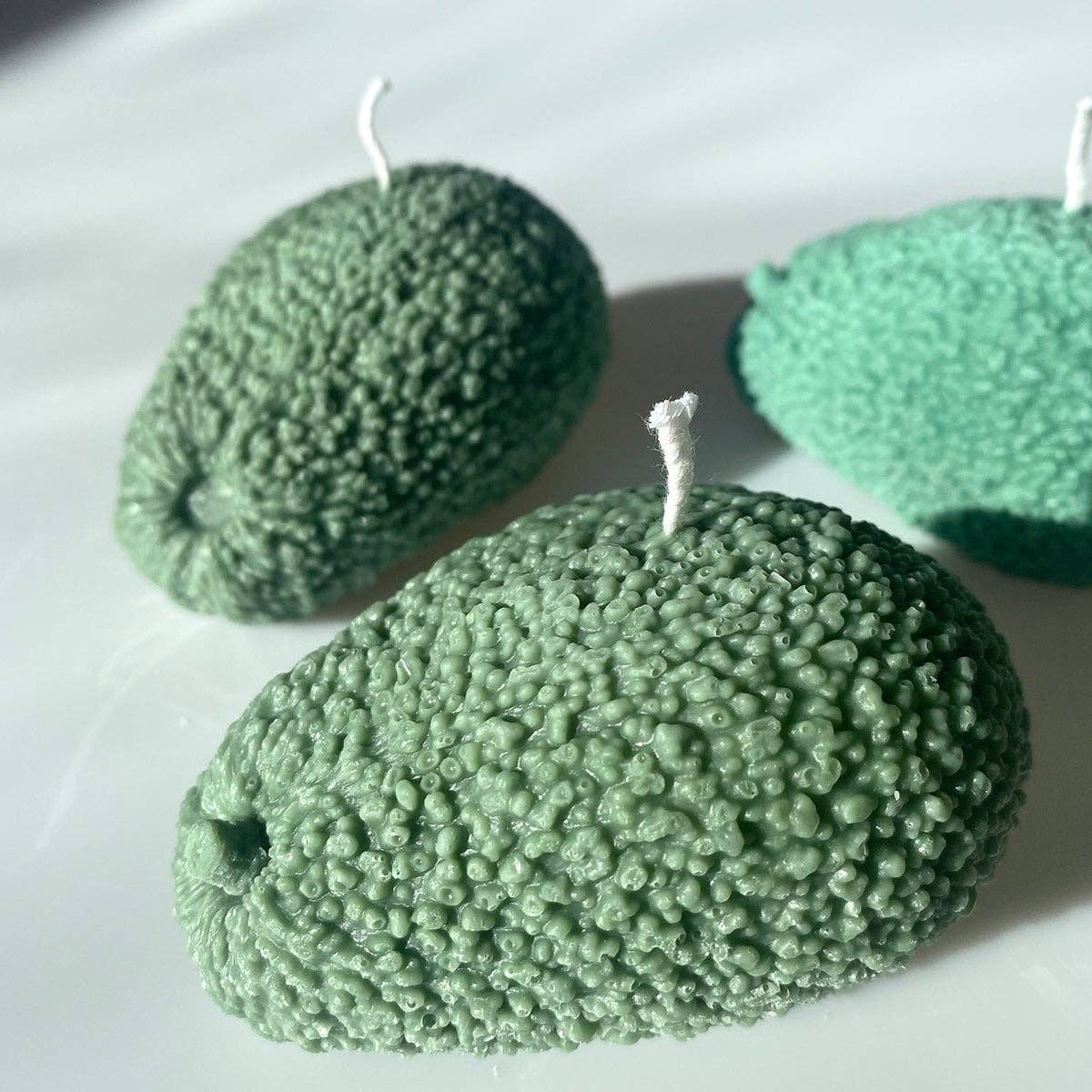 Scandles - Avocado Candle: Green / Sea Salt & Orchid / Single Avo