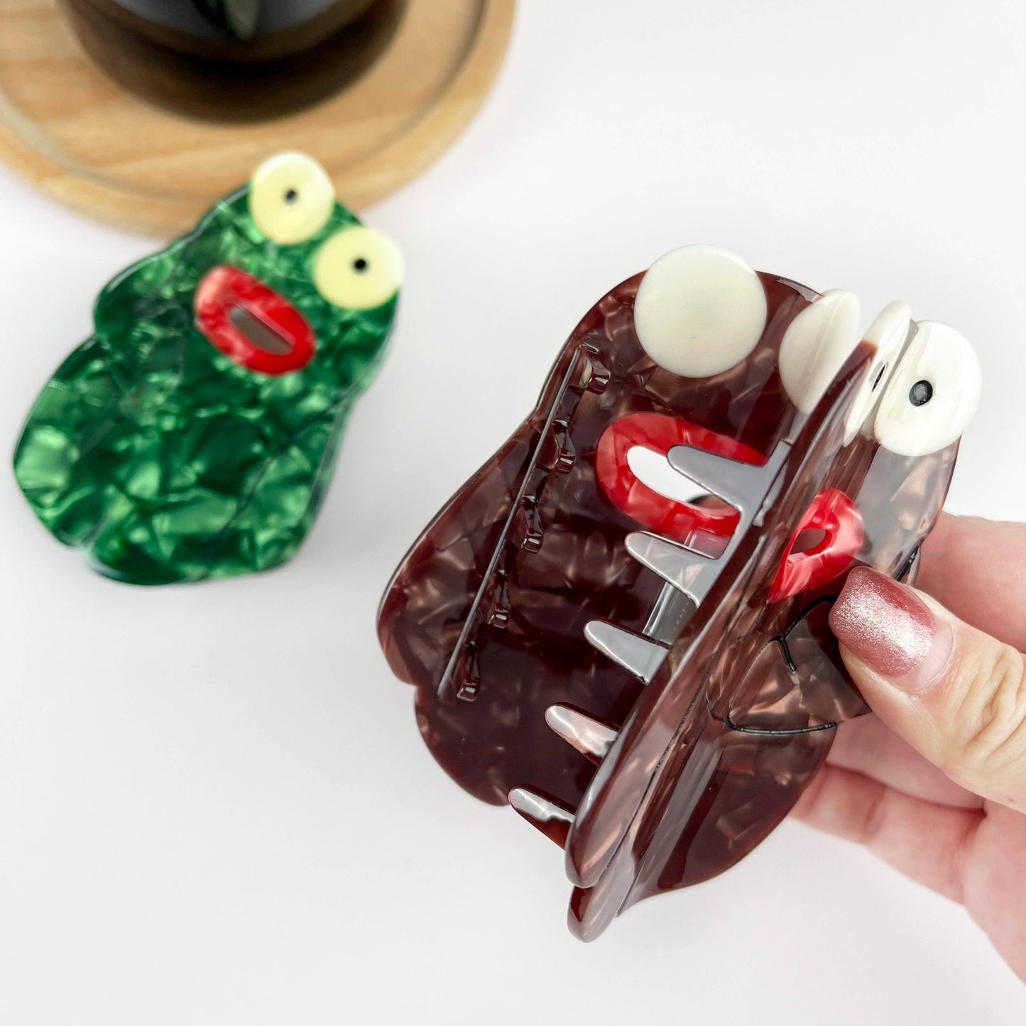 TheDivaSoap - Big Mouth Monster Hair Claw Clip, Funny Party Hair Clip: Green